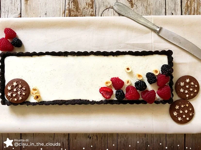 Crostata senza cottura con Pan di Stelle e panna cotta Crostata senza cottura con Pan di Stelle e panna cotta