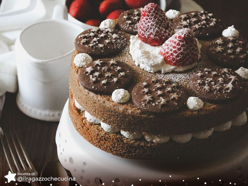 Torta Pan di Stelle con crema alla panna e mascarpone Torta Pan di Stelle con crema alla panna e mascarpone