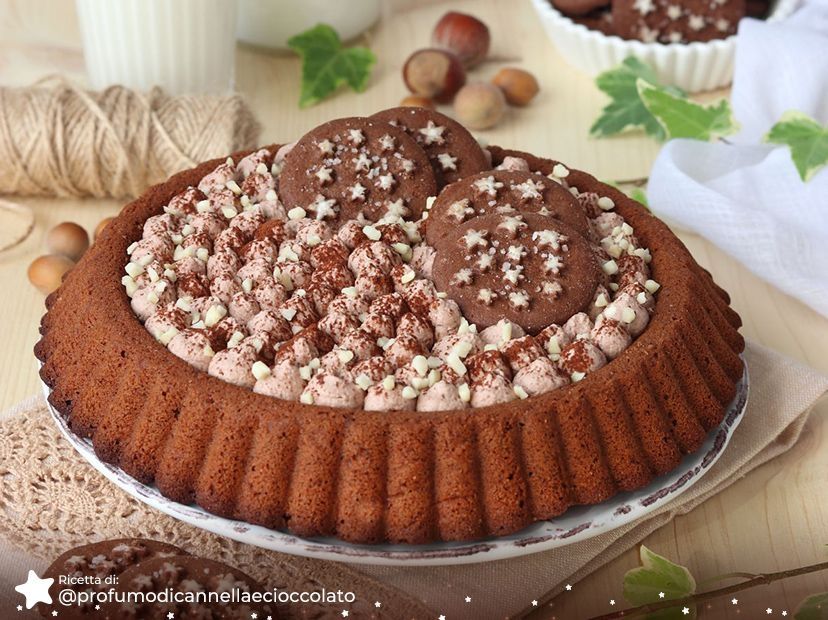 Crostata Morbida ai Pan di Stelle e Cioccolato Crostata Morbida ai Pan di Stelle e Cioccolato