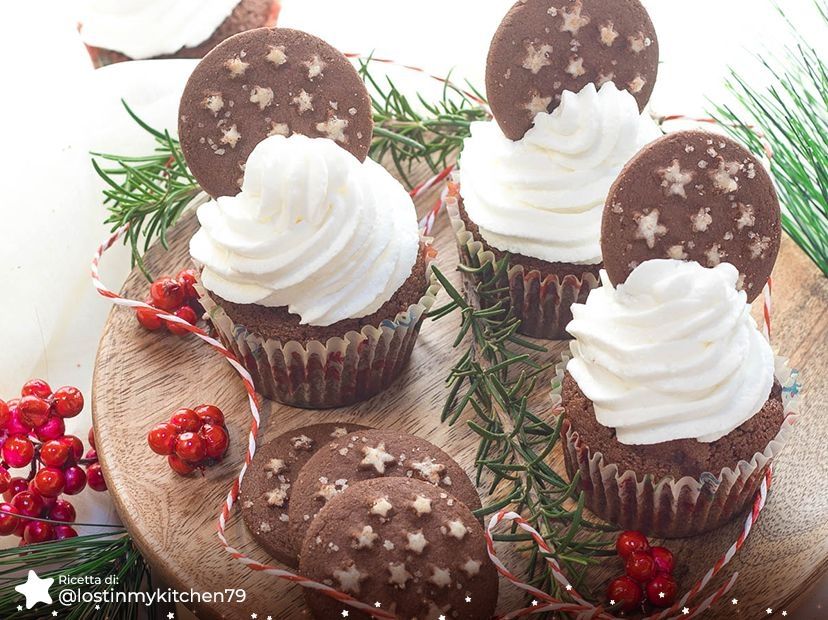 Cupcakes alla Panna e Pan di Stelle Cupcakes alla Panna e Pan di Stelle