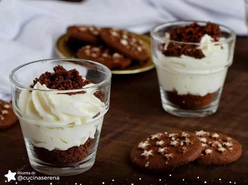 Bicchierini con Crema di Ricotta e Biscotti