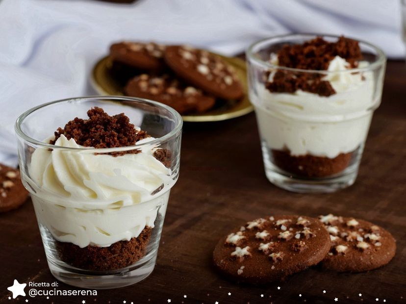 
Bicchierini con Crema di Ricotta e Biscotti
