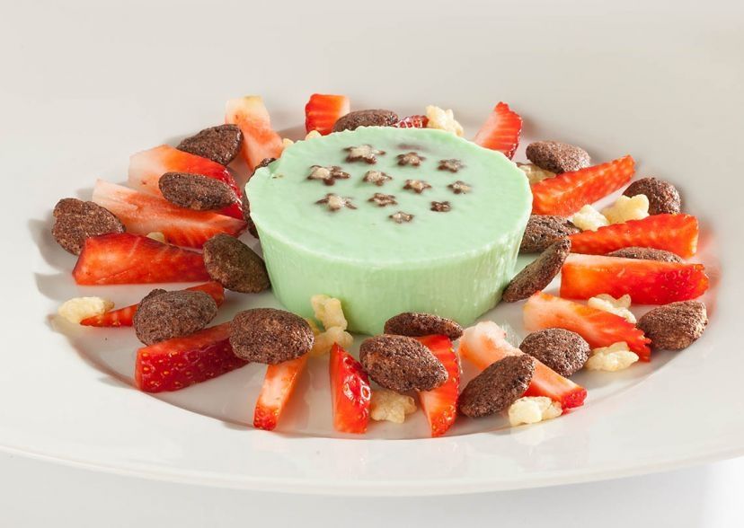 Panna cotta alla menta con biscotto Pan di Stelle Panna cotta alla menta con biscotto Pan di Stelle
