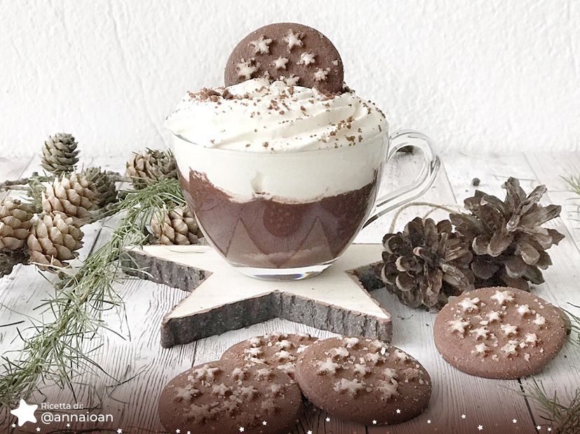 
Cioccolata calda home-made con Pan di Stelle

