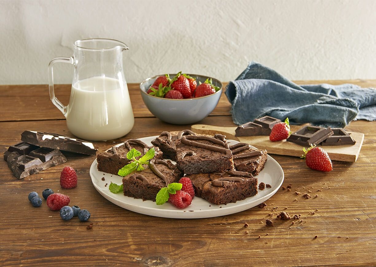 
Brownies al cioccolato fondente: i dolcetti dal cuore morbido
