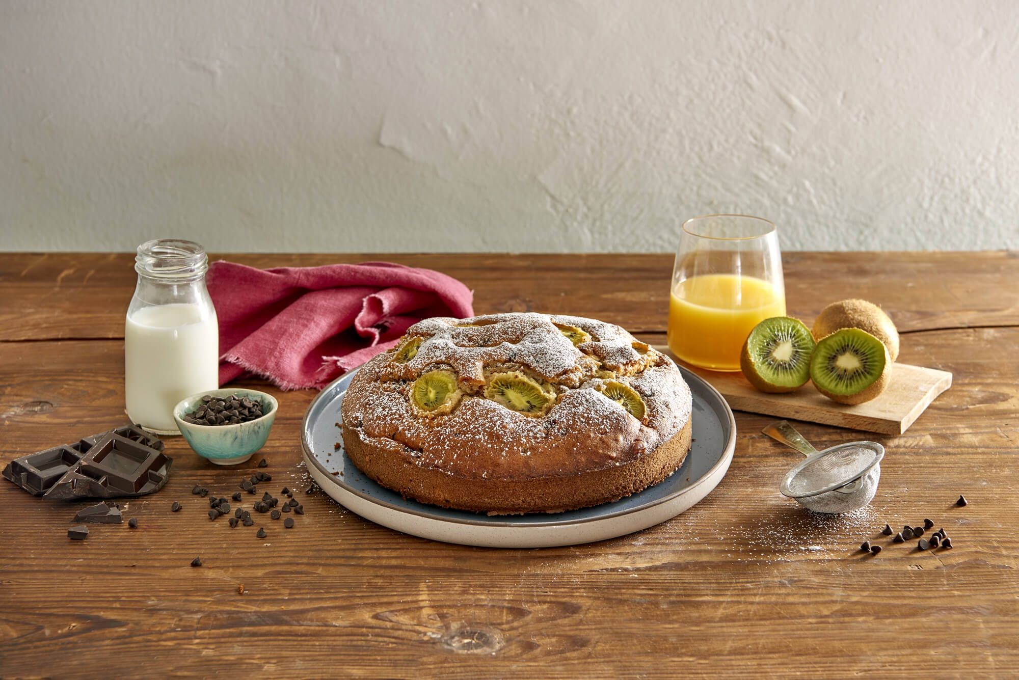 Torta Kiwi e Gocce di Cioccolato: ricetta golosa Torta Kiwi e Gocce di Cioccolato: ricetta golosa